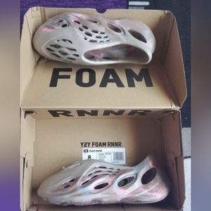 Adidas Yeezy Foam Runners Sand Grey